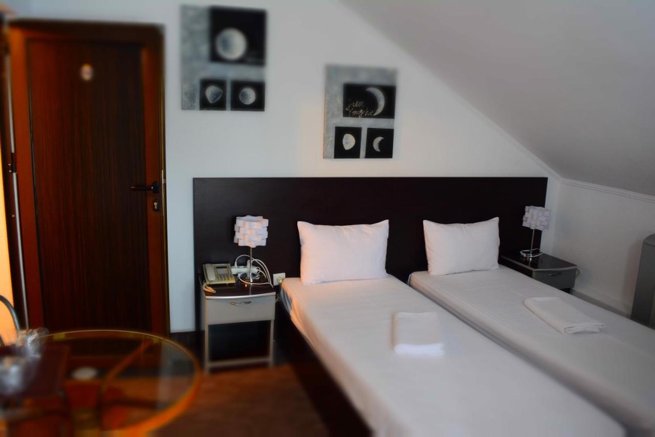 Motel Anghel Galaţi Extérieur photo